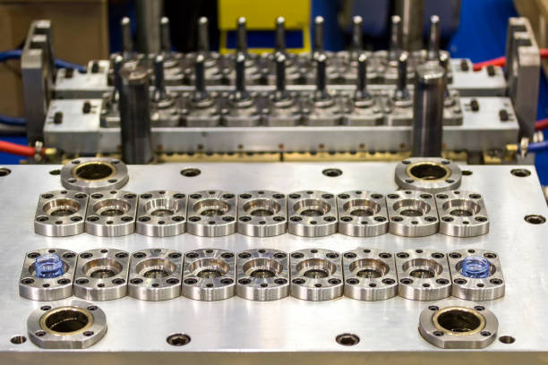 Valve Gate Hot Runner vs Open Gate: How to Choose the Right System?